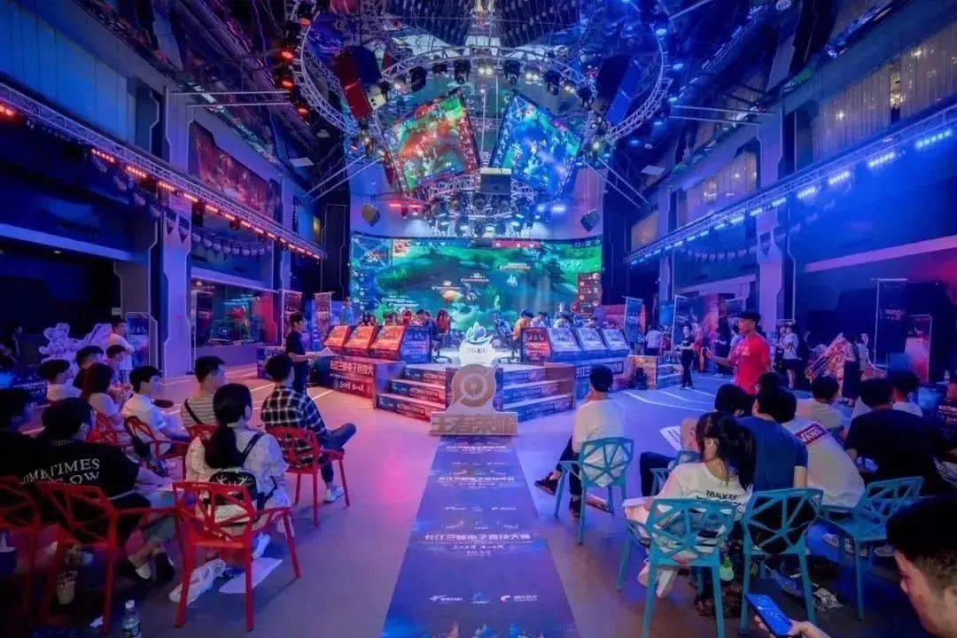 的赛场上 的赛场上