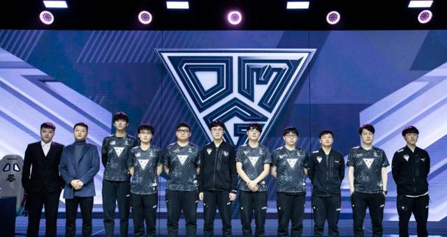 数据分析助 数据分析助